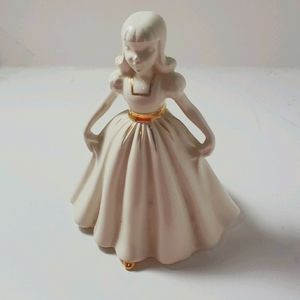 Signed Porcelain Figurine Southern Belle Collection Girl In White Gown